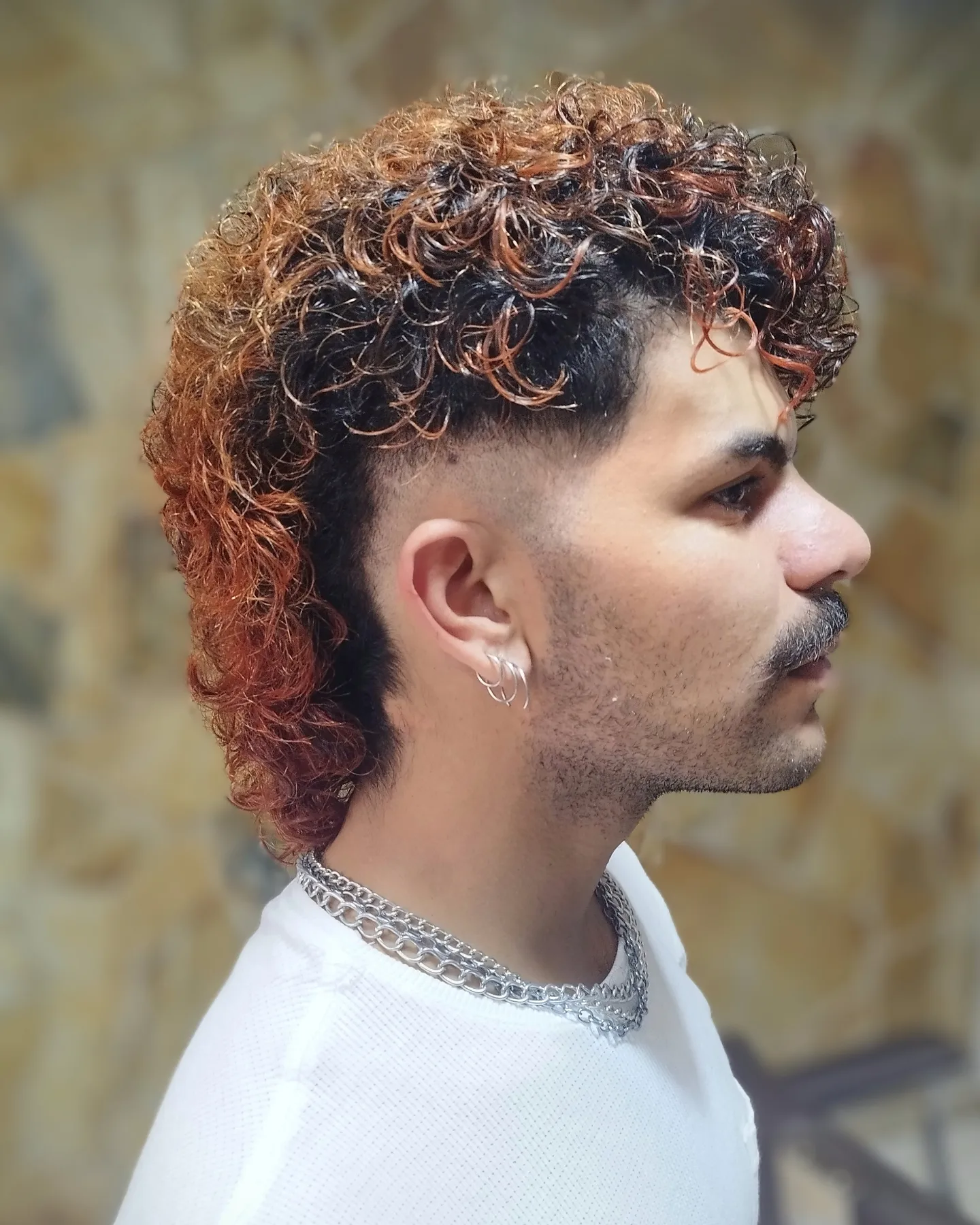 Corte Masculino em Poços de Caldas – Estilo e Precisão no Salão Ernane Victor