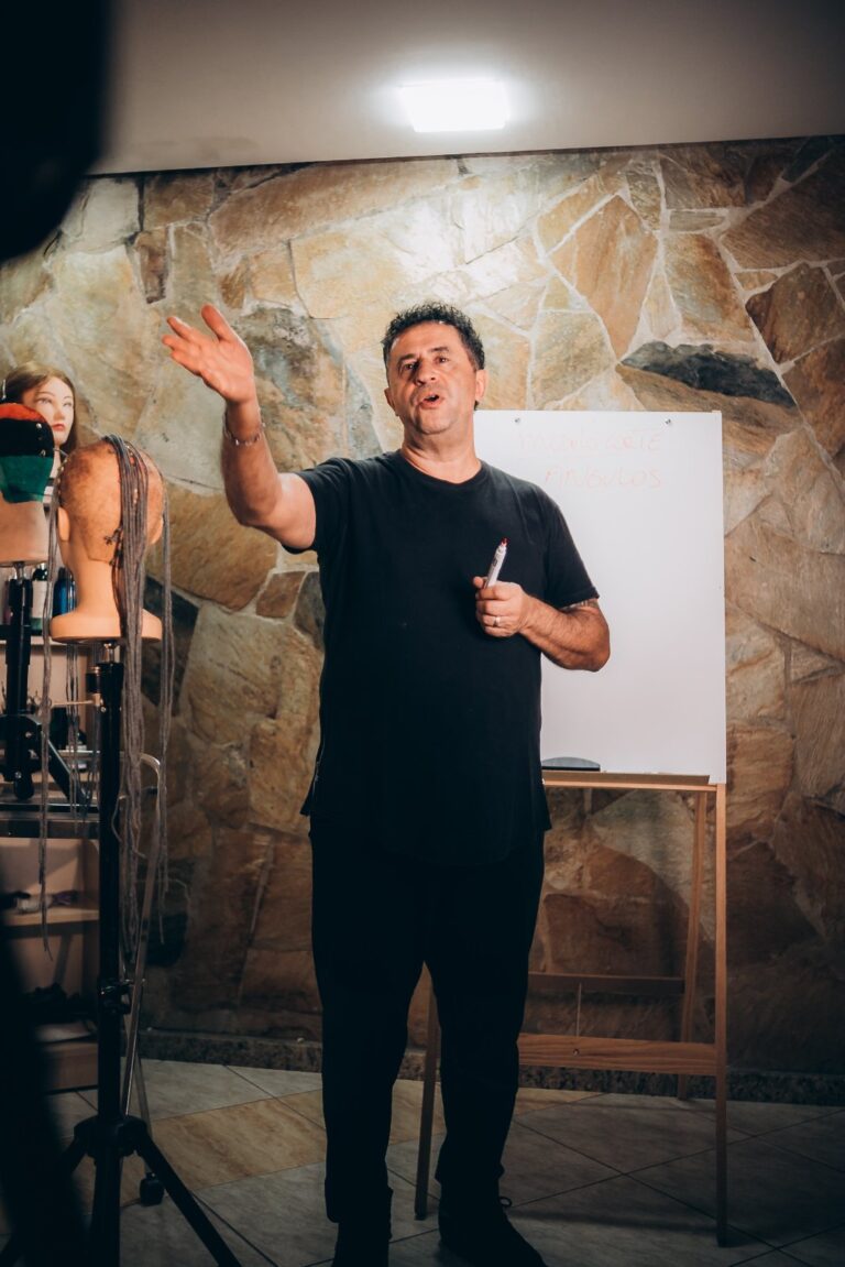 Cursos · Salão Ernane Victor — salão de beleza em São Domingos, Poços de Caldas - MG